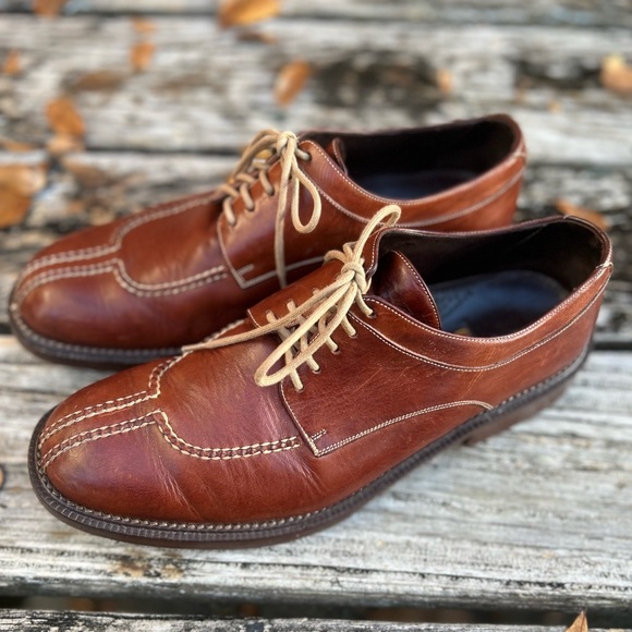 Cole Haan Other - Cole Haan Men’s Brown Leather Split Toe Oxford in Excellent Condition. Size 8.5